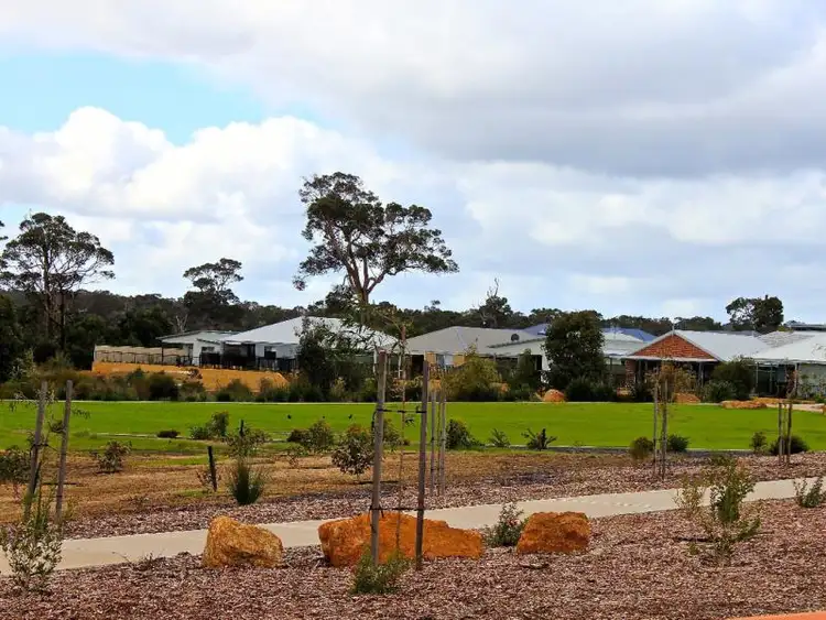 8 Lambertia Terrace, Margaret River WA 6285