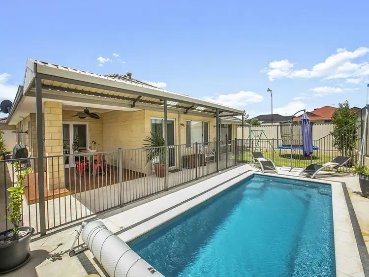 Fourth view of Homely house listing, 8 Belmore Bend, Aubin Grove WA 6164