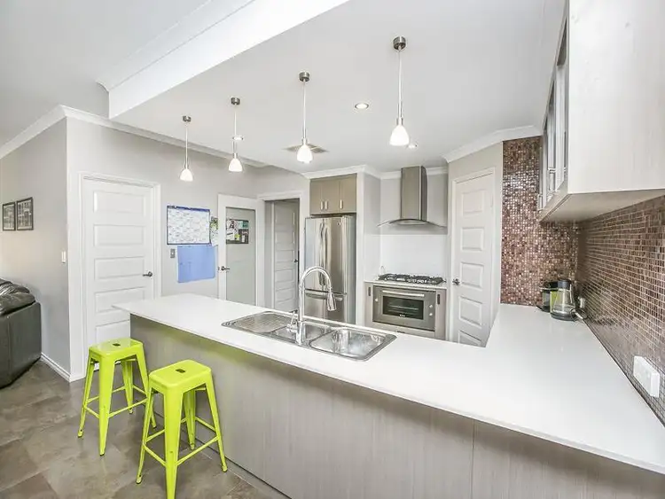 Fifth view of Homely house listing, 8 Belmore Bend, Aubin Grove WA 6164