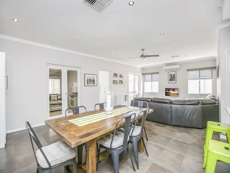 Seventh view of Homely house listing, 8 Belmore Bend, Aubin Grove WA 6164