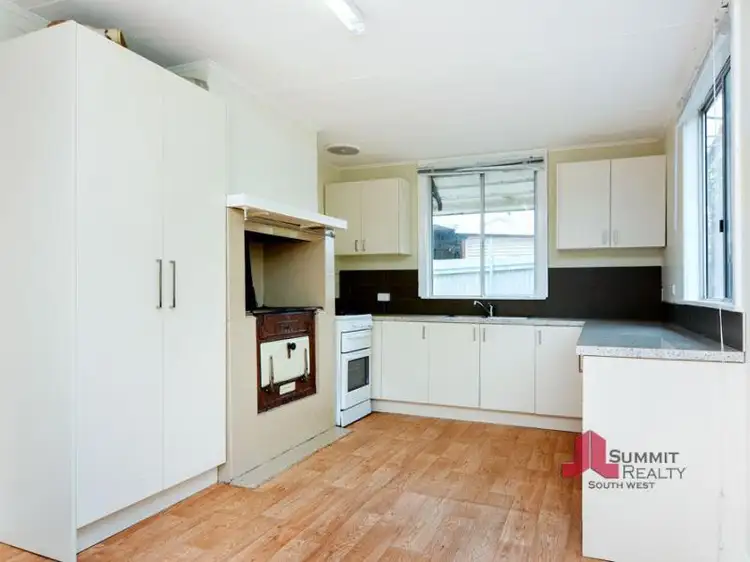 Sixth view of Homely house listing, 2 Holmes Street, Collie WA 6225