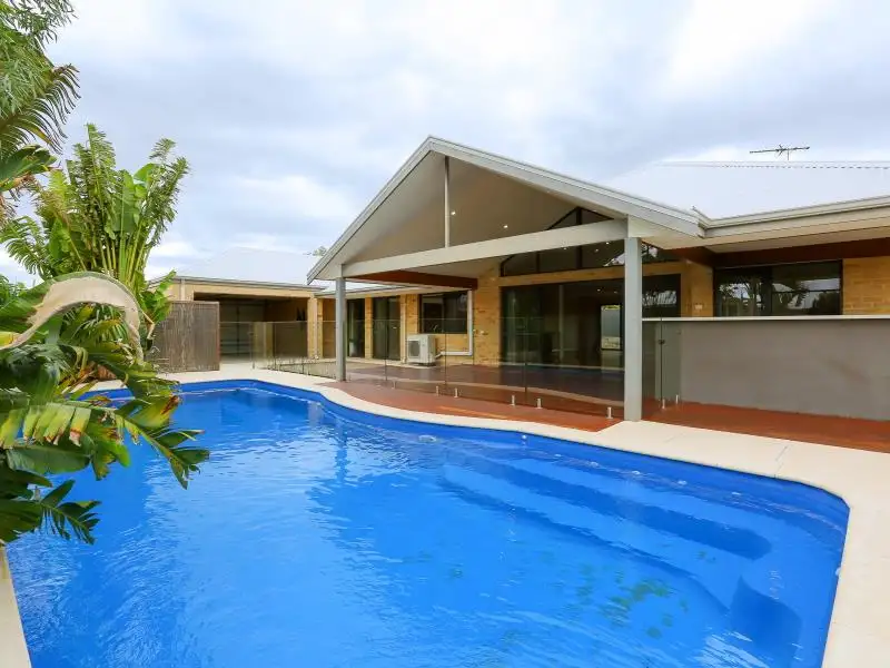 Main view of Homely house listing, 2 Filmer Place, Leeming WA 6149