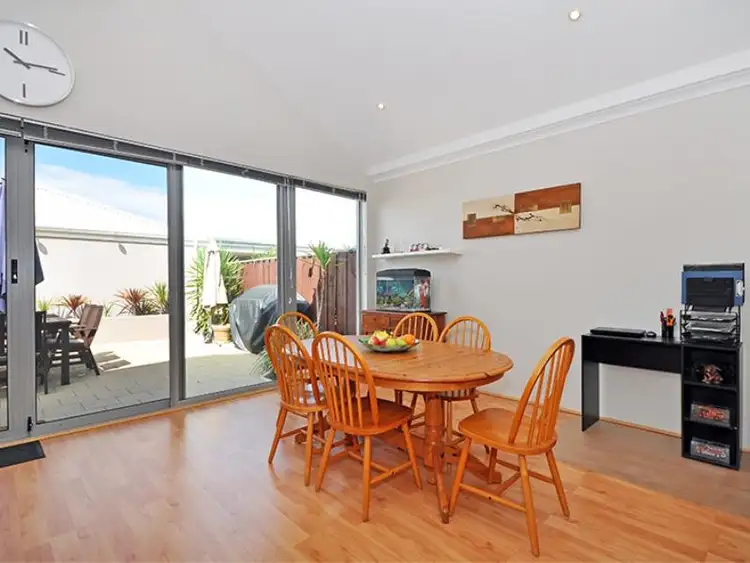 Sixth view of Homely house listing, 3 Macquarie Bend, Ellenbrook WA 6069