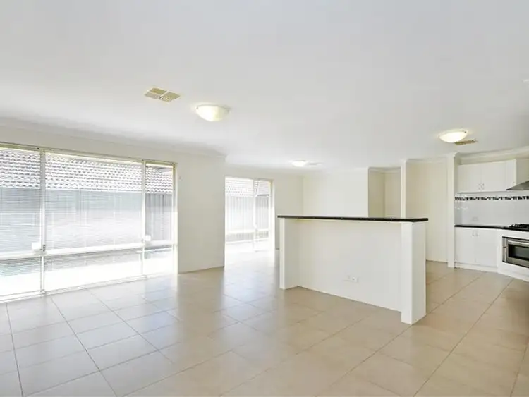 3 Barclay Way, Aveley WA 6069