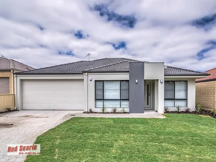 3 Valdina Place, Sinagra WA 6065