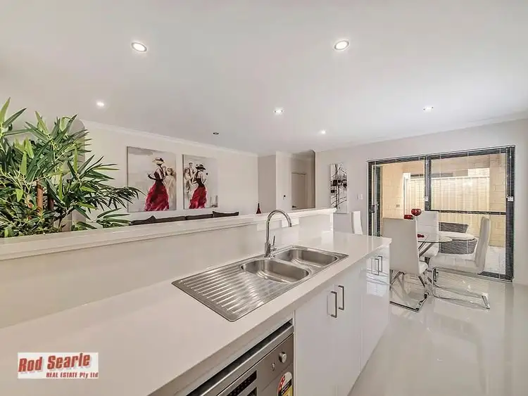 Sixth view of Homely villa listing, 5 Valdina Place, Sinagra WA 6065