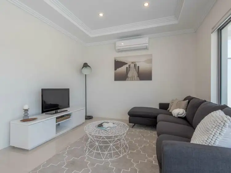 Fifth view of Homely apartment listing, 2/24 Farris Street, Innaloo WA 6018