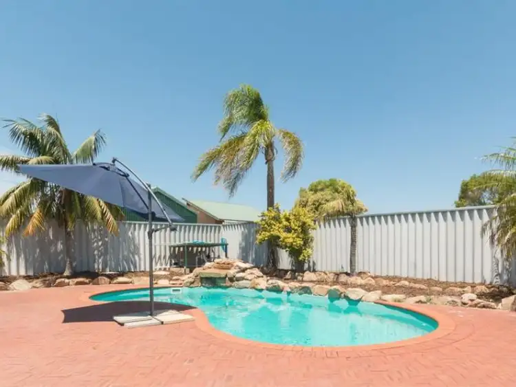 Sixth view of Homely house listing, 10 Avignon Retreat, Port Kennedy WA 6172