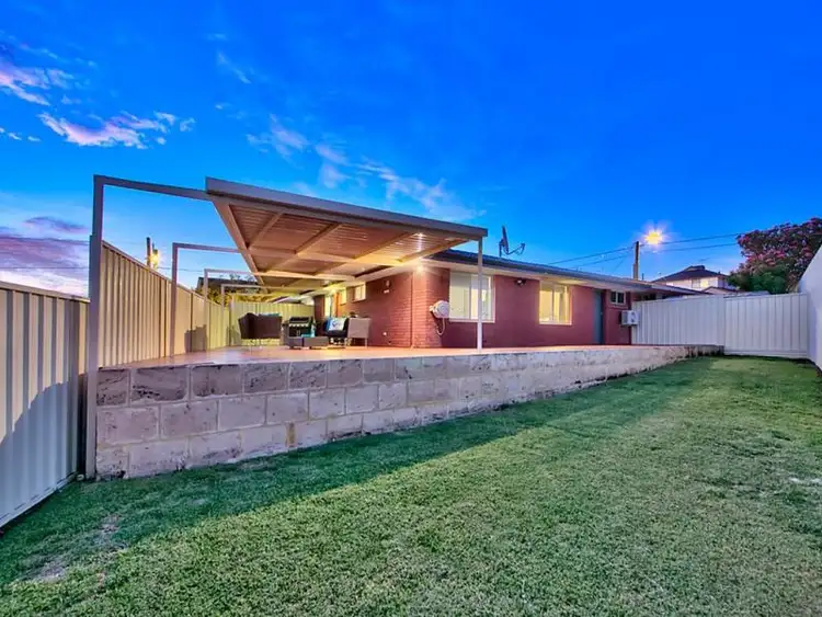 238 Huntriss Road, Doubleview WA 6018