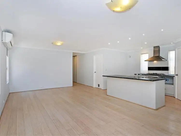 111 Bordeaux Lane, Ellenbrook WA 6069