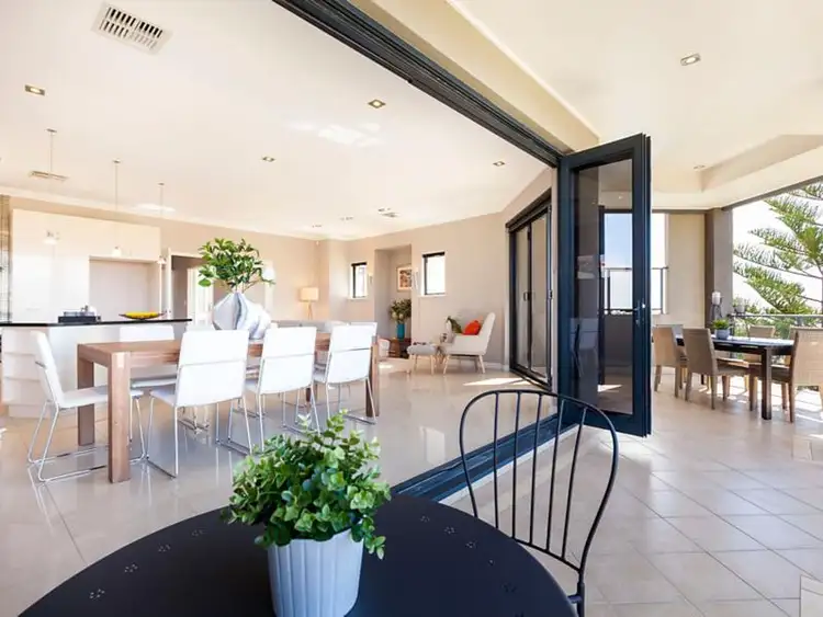 2 Lennard Street, Marmion WA 6020