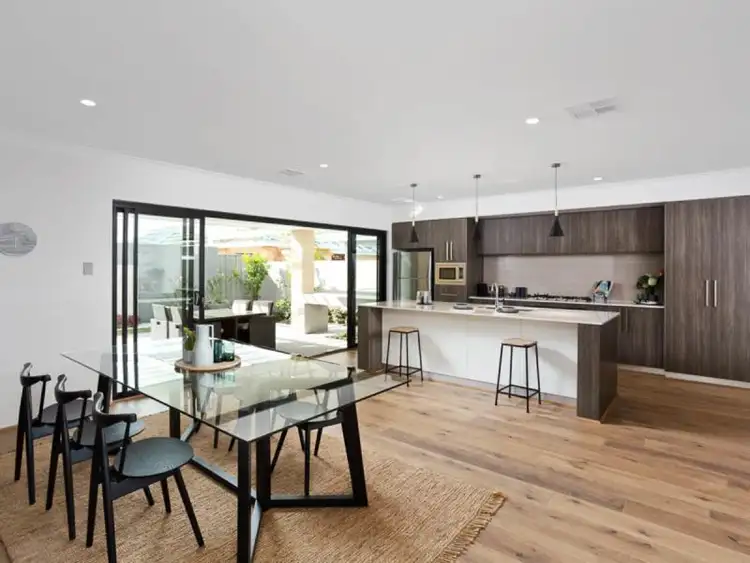 24 Barakee Road, Wandi WA 6167