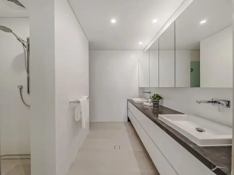Sixth view of Homely apartment listing, 1/9 The Esplanade, Mount Pleasant WA 6153