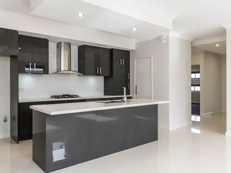 Second view of Homely house listing, 10 Loseto Link, Piara Waters WA 6112