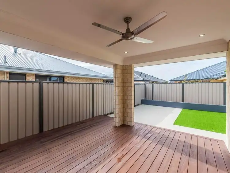 Seventh view of Homely house listing, 10 Loseto Link, Piara Waters WA 6112