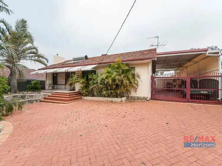 22 Moorhouse Street, Willagee WA 6156