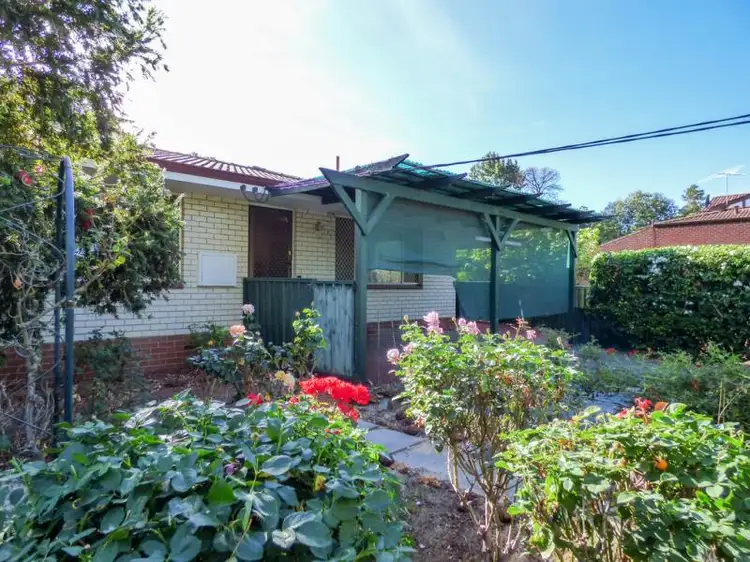 1/52 Williams Street, Kalamunda WA 6076