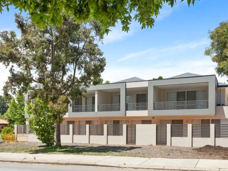 Main view of Homely unit listing, 2/1 Juliet Road, Coolbellup WA 6163