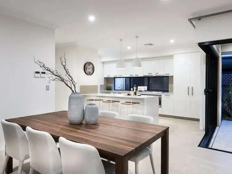 Second view of Homely house listing, 15 Kingshurst Chase, Haynes WA 6112