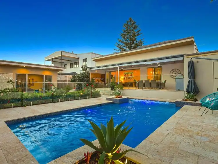 7 KEMPENFELDT AVENUE, Sorrento WA 6020