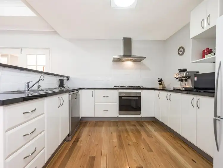 Fifth view of Homely house listing, 29 Ollave Circuit, Aveley WA 6069