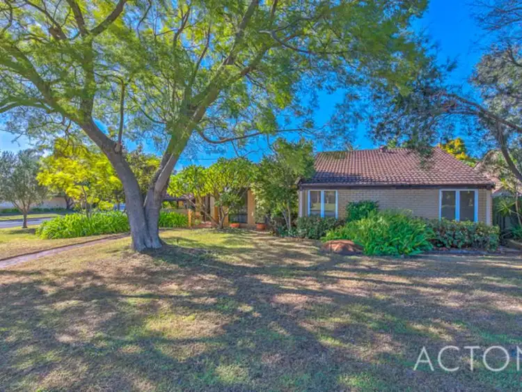 Second view of Homely house listing, 8 London Way, Bateman WA 6150