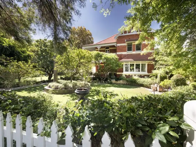 3 Riley Road, Claremont WA 6010