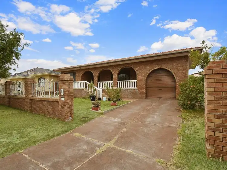 4 Nightjar Street, Stirling WA 6021