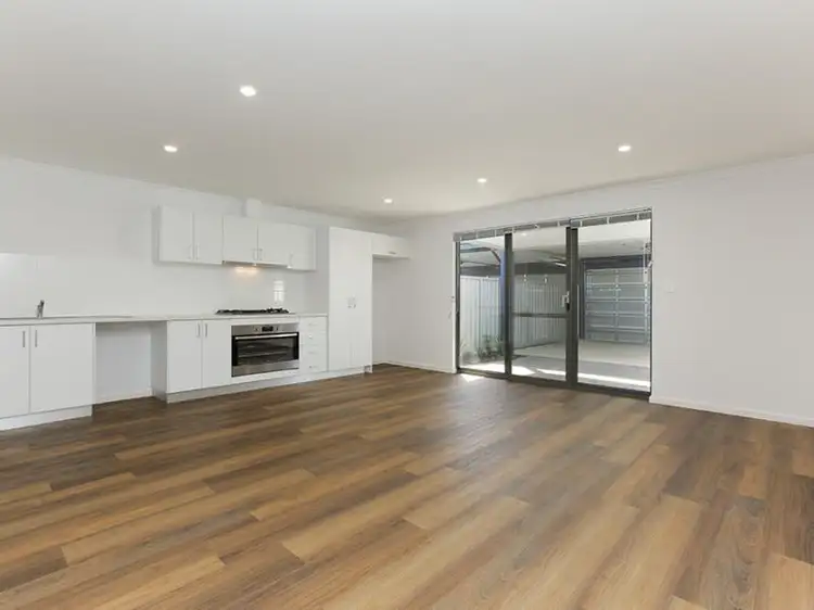 10 Velvetene Road, Byford WA 6122