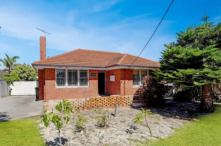 327 Flinders Street, Nollamara WA 6061
