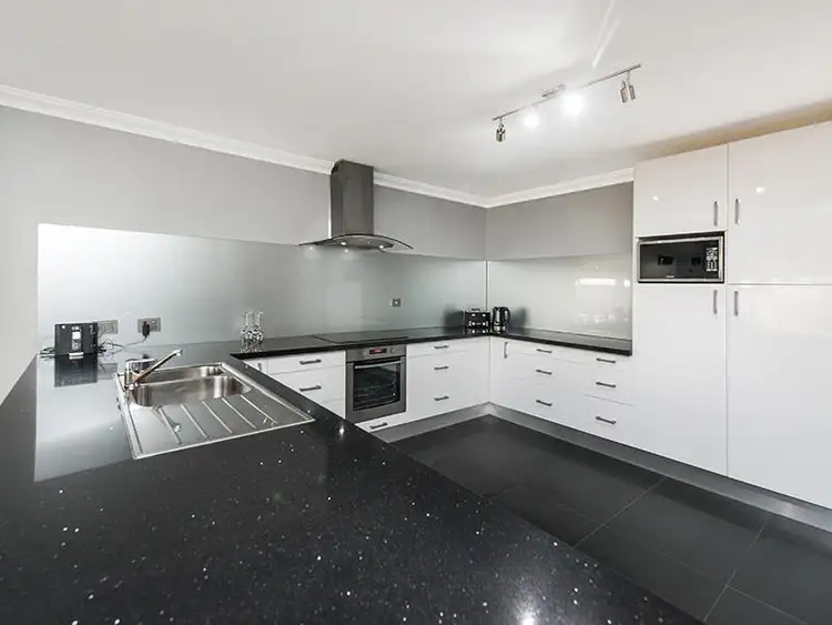 Sixth view of Homely house listing, 3 Walker Place, Gosnells WA 6110