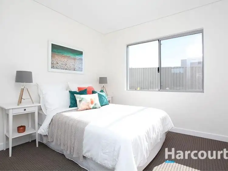 Sixth view of Homely apartment listing, 1/41 Amberley Way, Westminster WA 6061