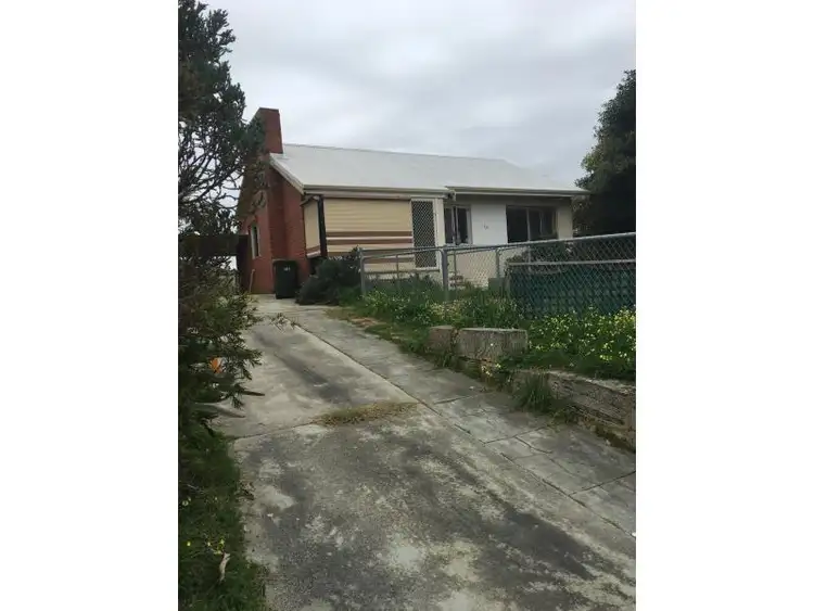 28 Schofield, Eden Hill WA 6054