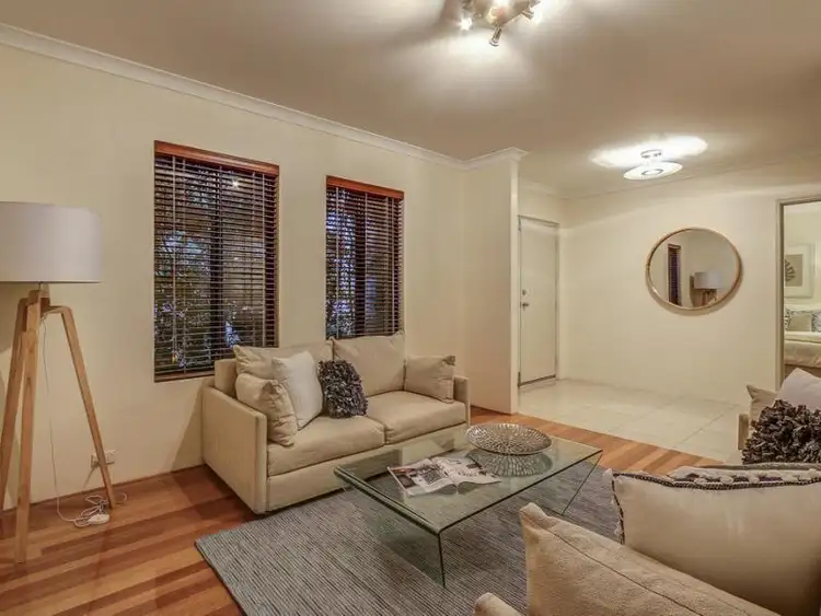 Sixth view of Homely house listing, 33 Riseley Street, Ardross WA 6153