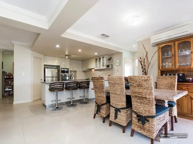 Fifth view of Homely semi-detached listing, 12 Mayer, Noranda WA 6062