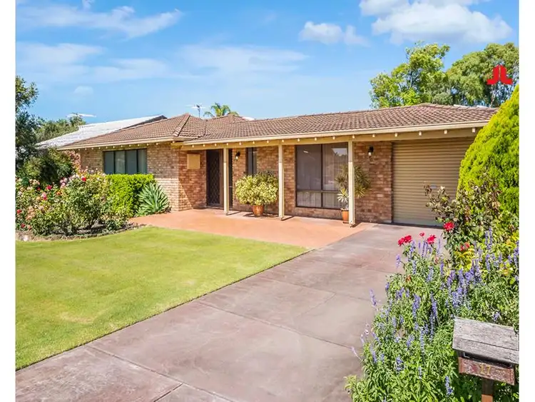 17 Costa Rica Place, Safety Bay WA 6169