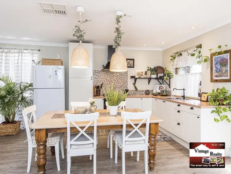 8 McGrath Place, Seville Grove WA 6112