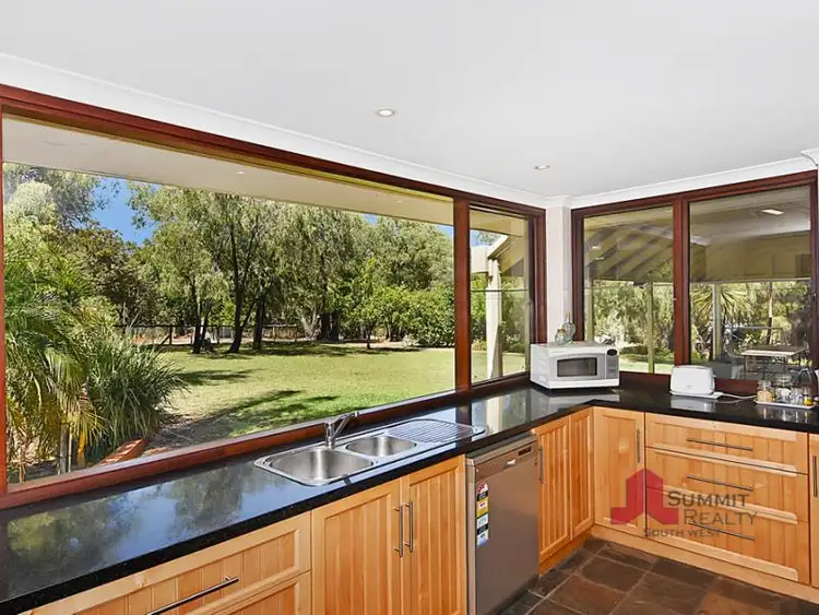 8 Loretta Avenue, Gelorup WA 6230