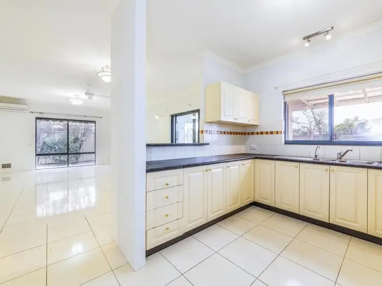 Sixth view of Homely villa listing, 3/9 Spring Road, Thornlie WA 6108