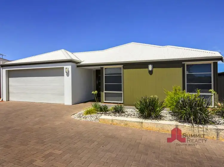 Main view of Homely unit listing, Unit 2/17 Moira Rd, Collie WA 6225