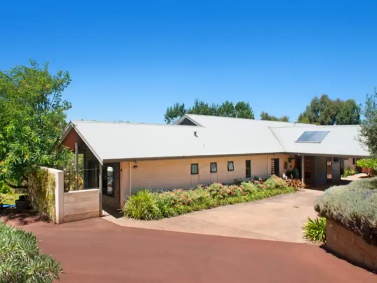 15 Mulgara Grove, Burnside WA 6285