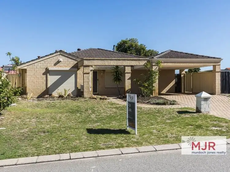 11 Tarragon Place, Thornlie WA 6108