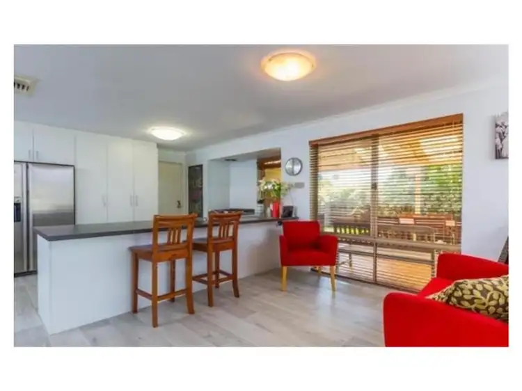52 Eastwood Parade, Canning Vale WA 6155