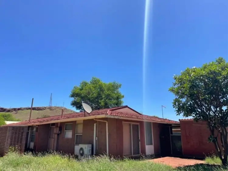 18 Boorthanna Crescent, Newman WA 6753