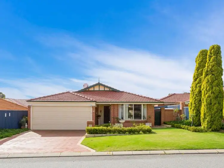 11A Wilmore Close, Woodvale WA 6026