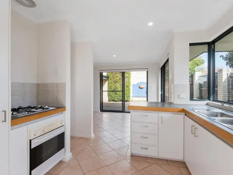 Seventh view of Homely semi-detached listing, 221B Huntriss Road, Doubleview WA 6018