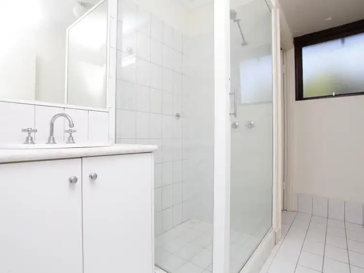 Sixth view of Homely unit listing, 8/9 Pearl Parade, Scarborough WA 6019