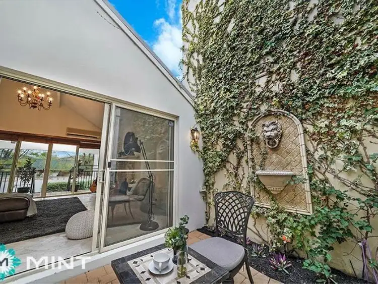 32 Coral Tree Avenue, Subiaco WA 6008