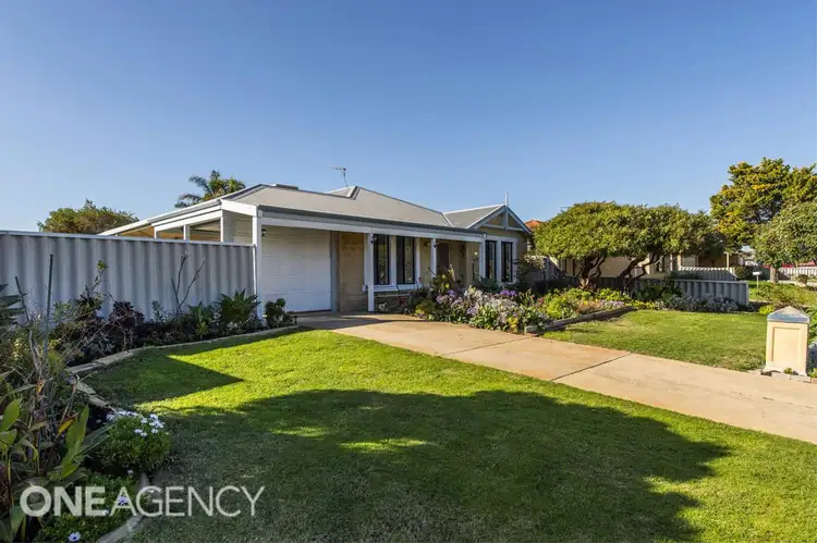 Second view of Homely house listing, 194 Currie Street, Warnbro WA 6169