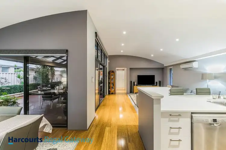 Seventh view of Homely house listing, 8 Serene Bend, Atwell WA 6164